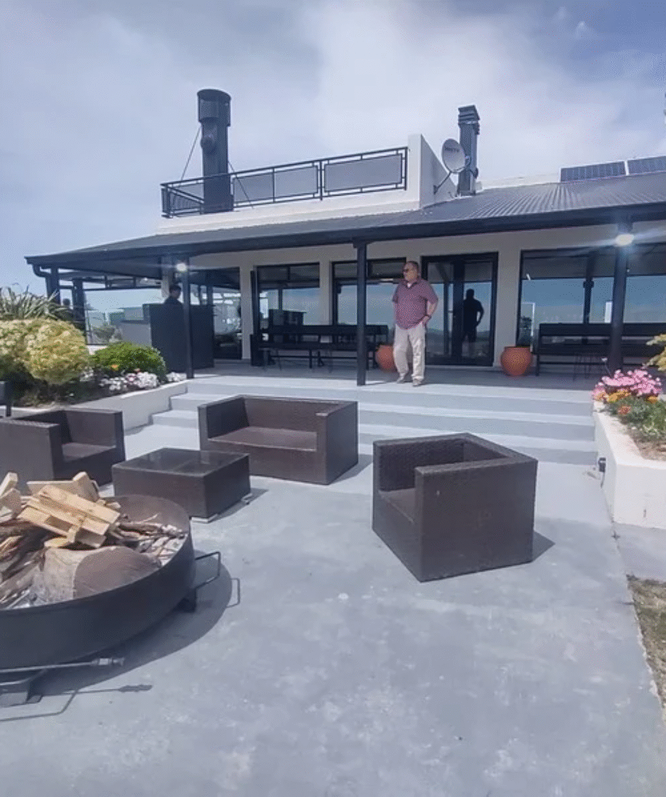 imagen_2025-10-31_213410618